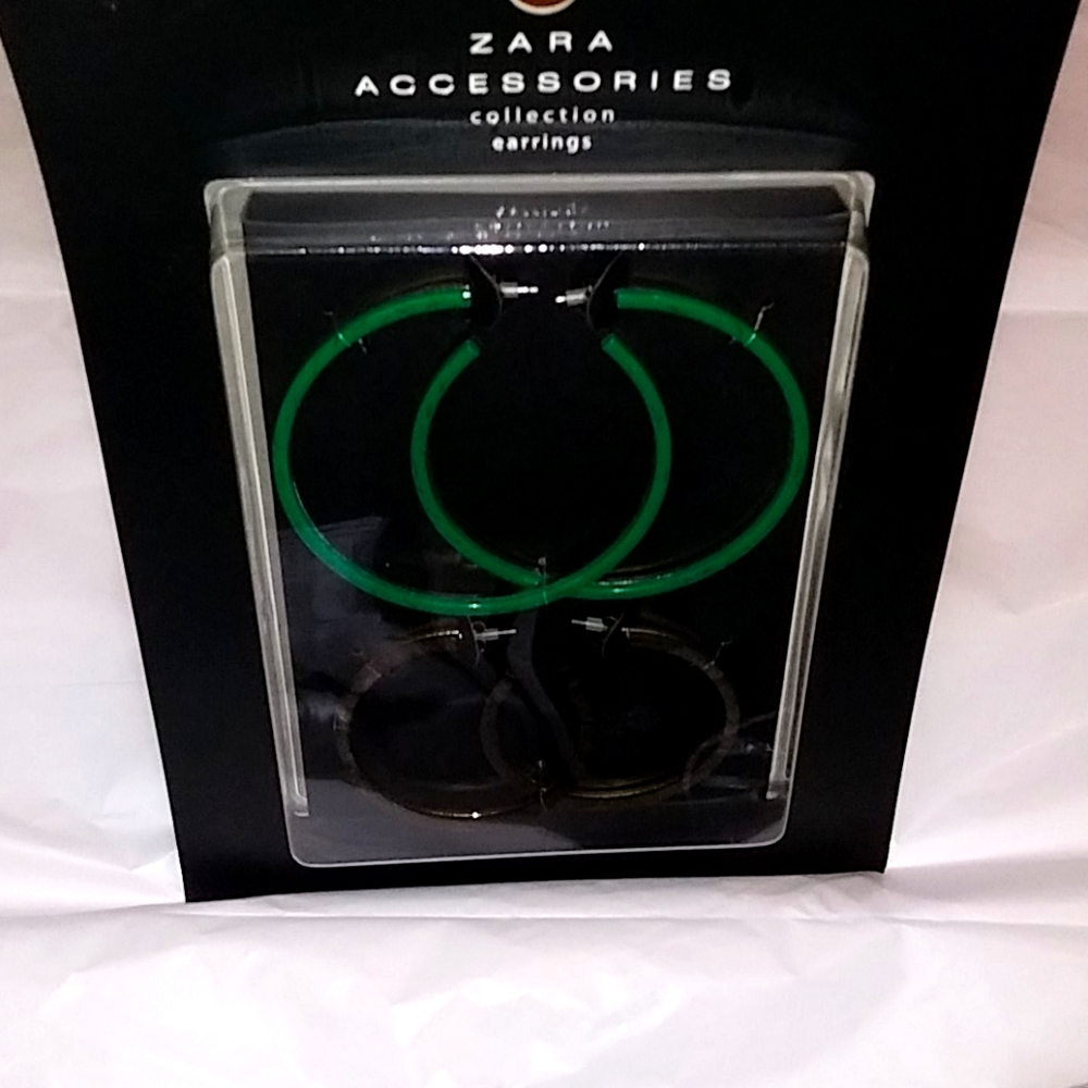 2 TONED ZARA HOOPS